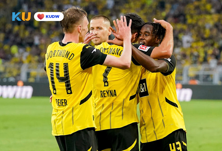 Jamie Bynoe-Gittens ke Chelsea! Wonderkid Inggris Jalani Tes Medis Usai The Blues Capai Kesepakatan £55 Juta dengan Borussia Dortmund (2)