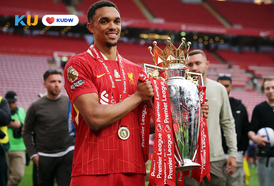 Momen Sejarah di Santiago Bernabeu! Trent Alexander-Arnold RESMI Diperkenalkan sebagai Bintang Baru Real Madrid, Pakai Nomor Punggung 12! (2)