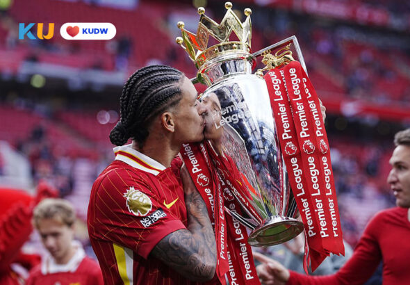 Darwin Nunez Segera Menuju ke Napoli Partenopei Ajukan Tawaran €55 Juta untuk Angkut Penyerang Liverpool! (1)