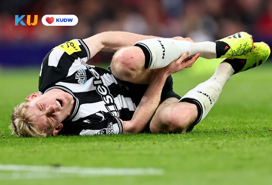 Anthony Gordon Cedera Pukulan Telak bagi Newcastle United (2)