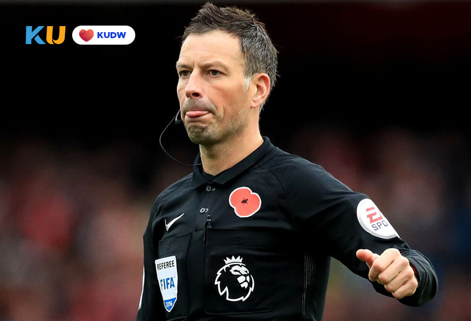 Gol Arsenal Tidak Sah, Mark Clattenburg Kritik Wasit EPL (2)