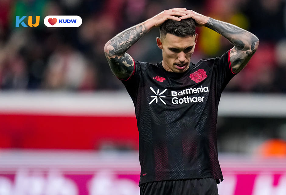 Bayern Munich Incar Grimaldo Rebutan Bintang Leverkusen (2)