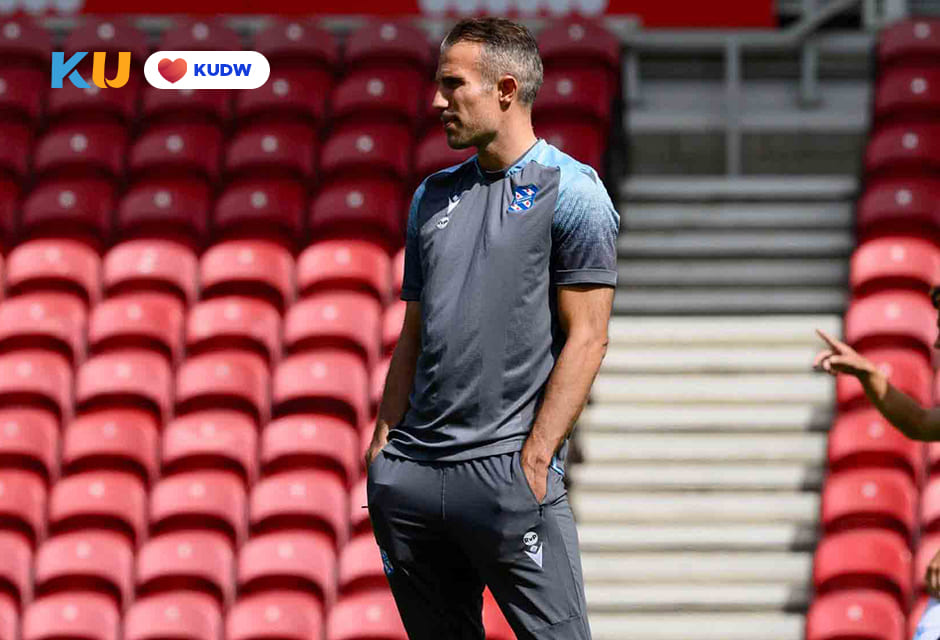 Mantan Kapten Arsenal Didukung Jadi Manajer Manchester United (1)